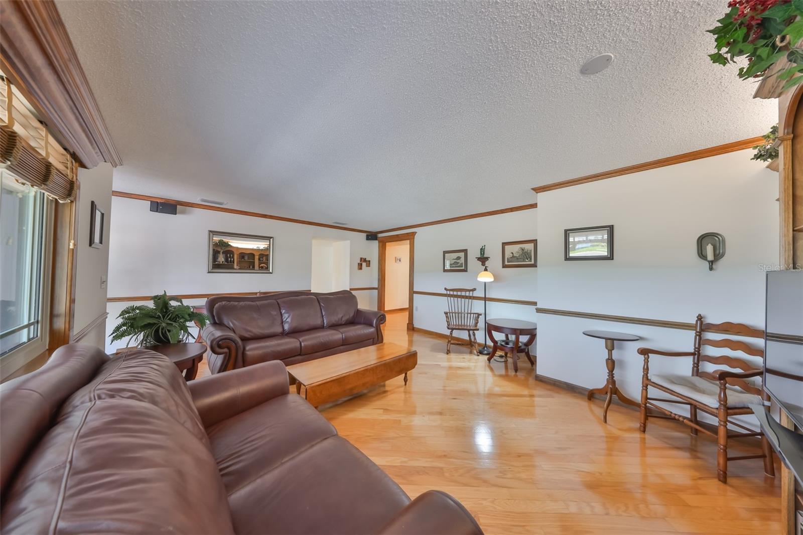 Image 12 of 52 For 1818 Danbury Drive