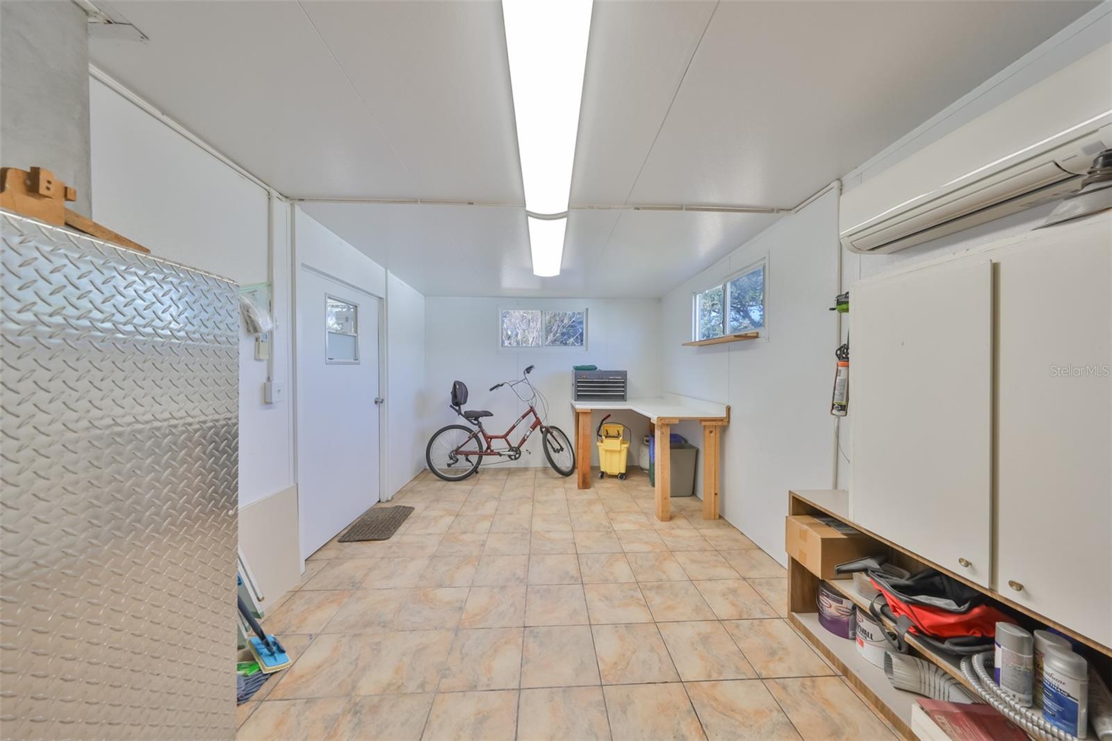 Image 34 of 52 For 1818 Danbury Drive