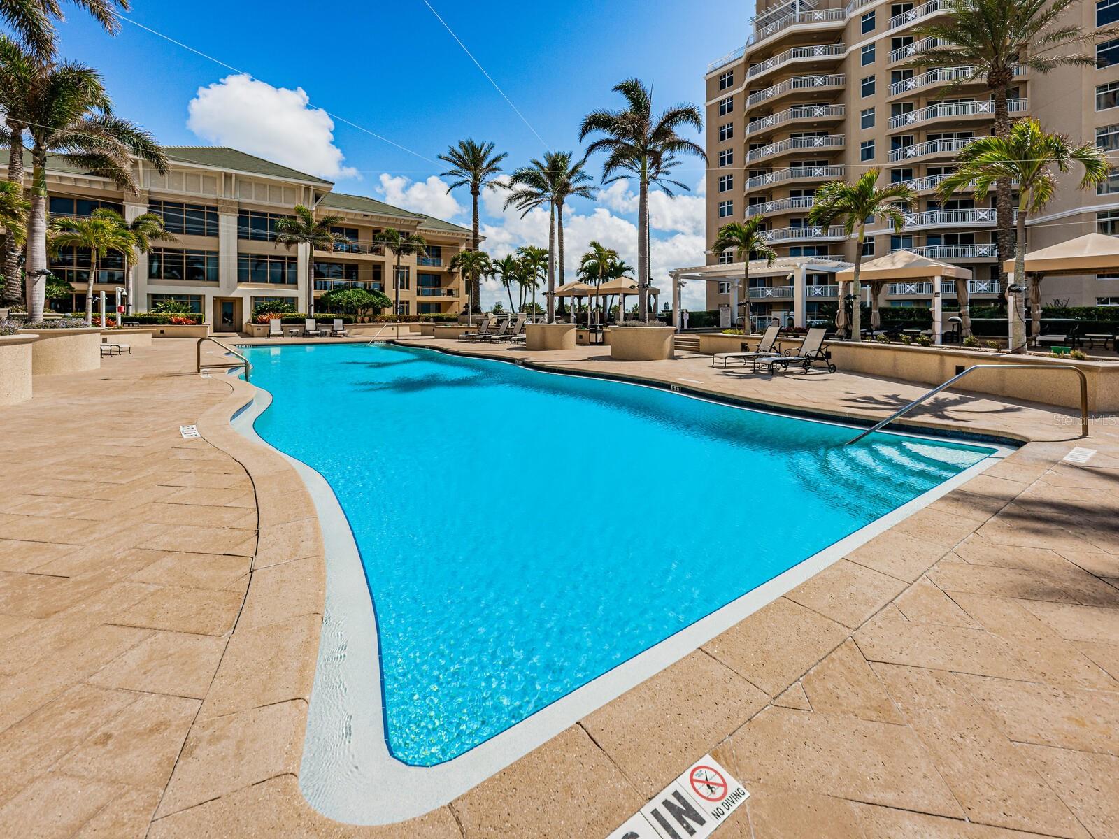 Image 4 of 18 For 11 Baymont Street 403