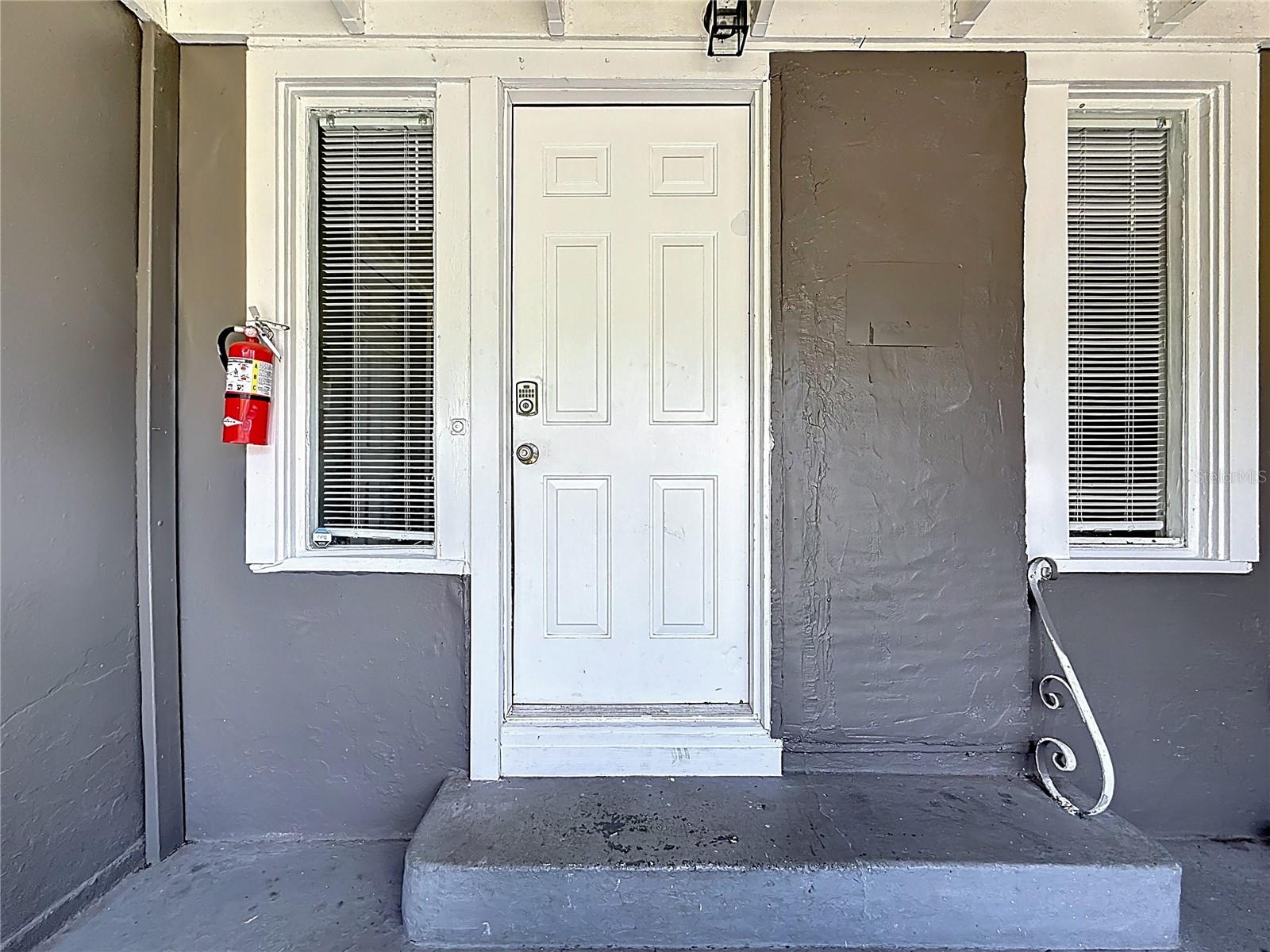 Details for 618 17th Avenue S W, ST PETERSBURG, FL 33701