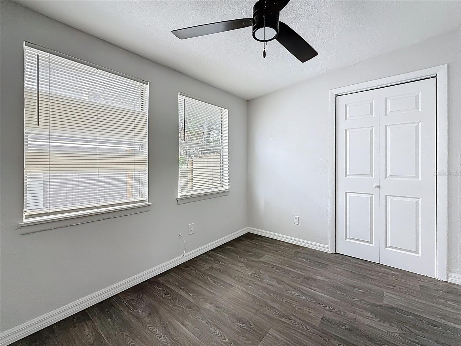 Image 17 of 26 For 618 17th Avenue S W