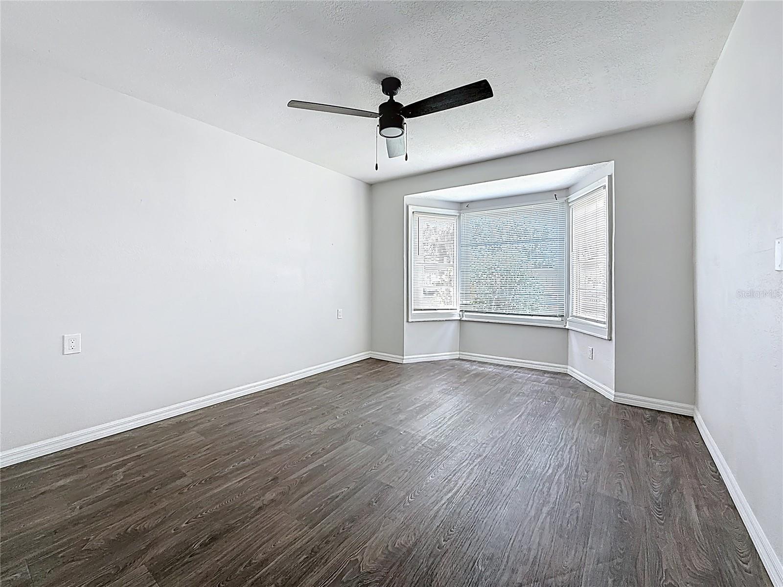 Image 20 of 26 For 618 17th Avenue S W