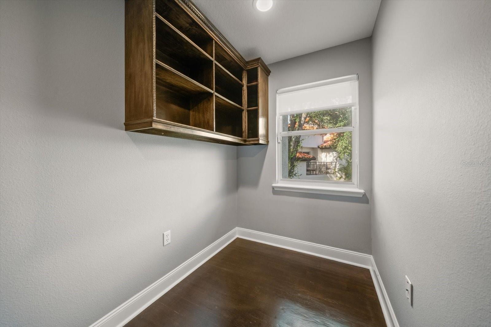 Image 37 of 54 For 1123 Shipwatch Circle