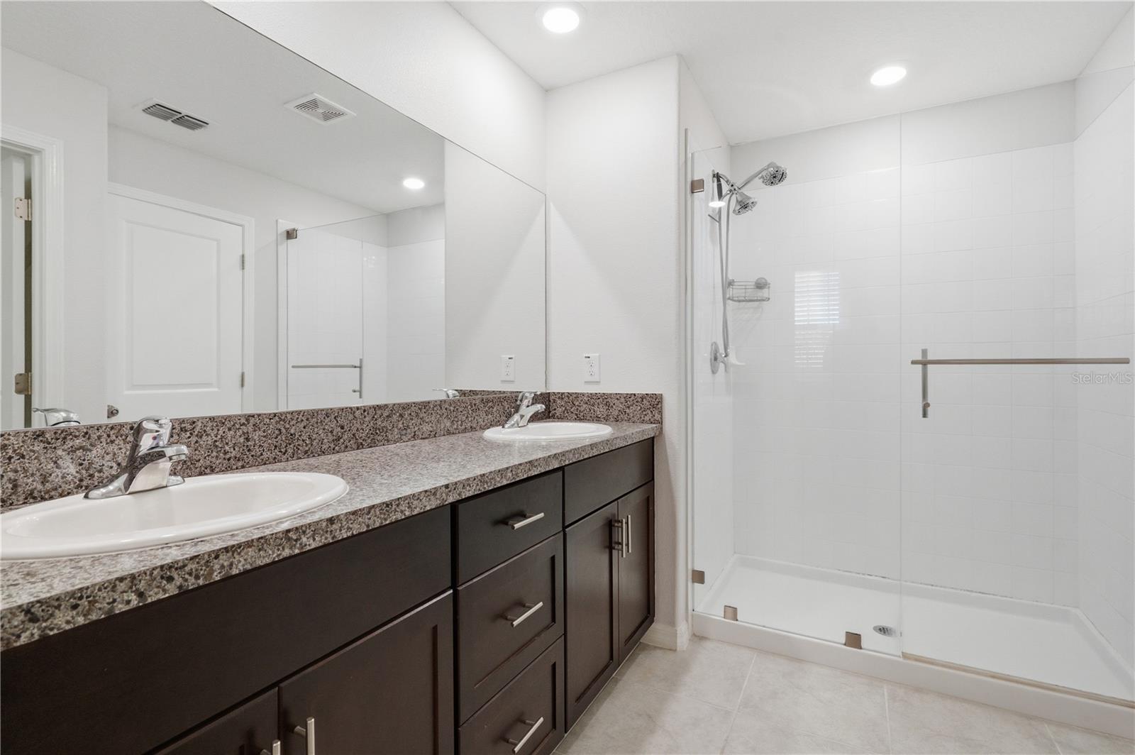 Image 17 of 19 For 5223 Dandelion Street