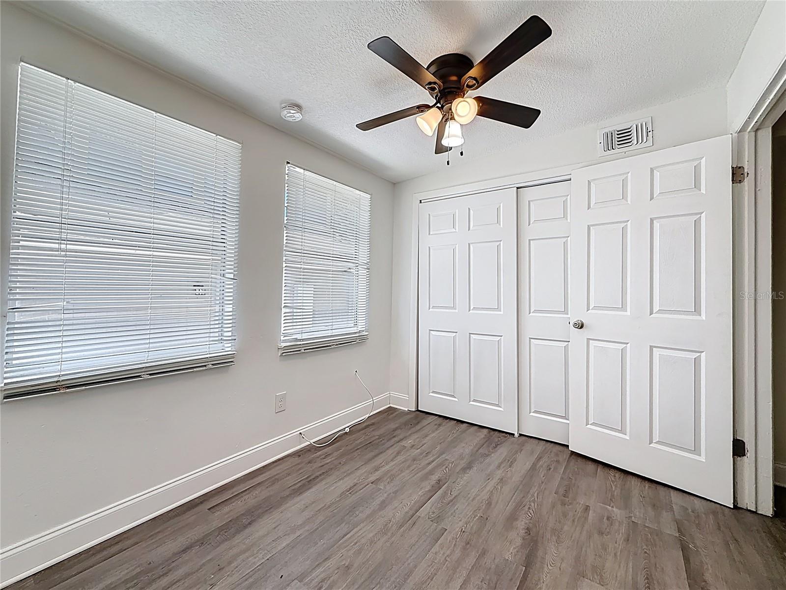 Image 23 of 28 For 618 17th Avenue S E