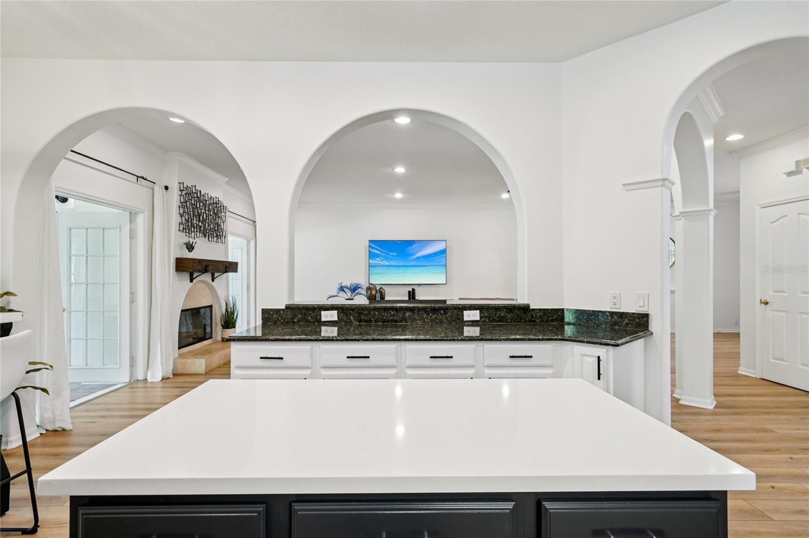 Image 23 of 77 For 3303 Lawn Avenue