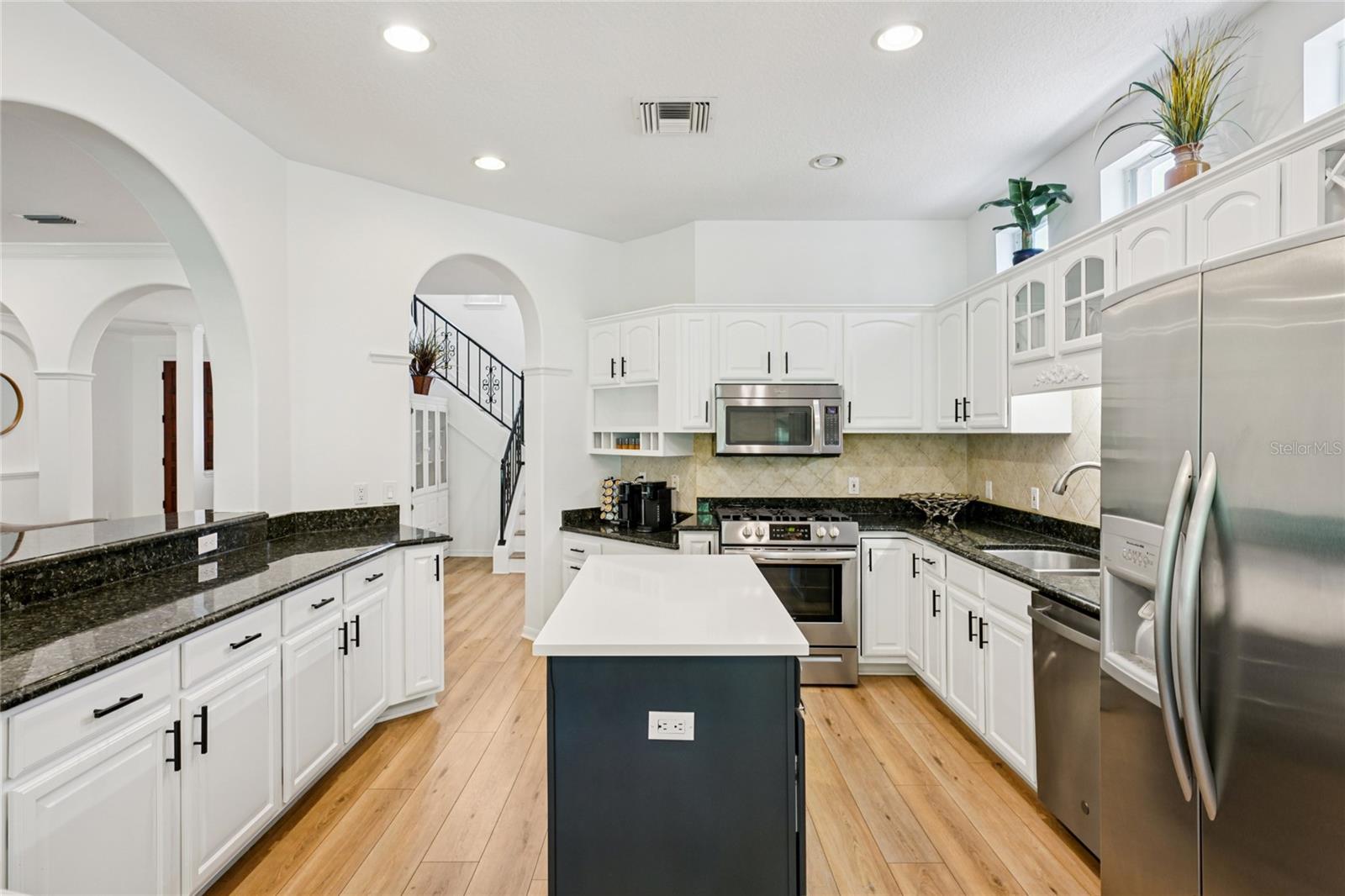 Image 25 of 77 For 3303 Lawn Avenue