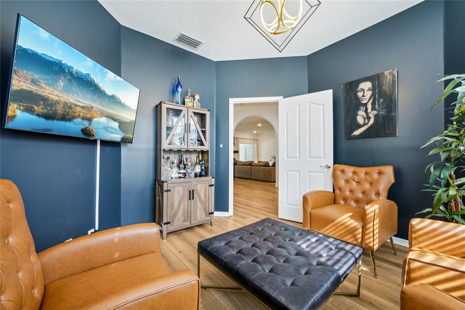 Image 38 of 77 For 3303 Lawn Avenue