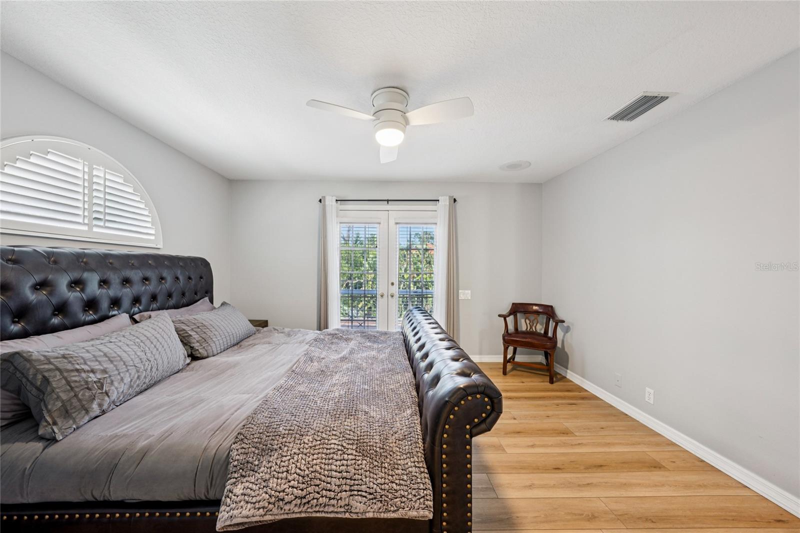 Image 41 of 77 For 3303 Lawn Avenue