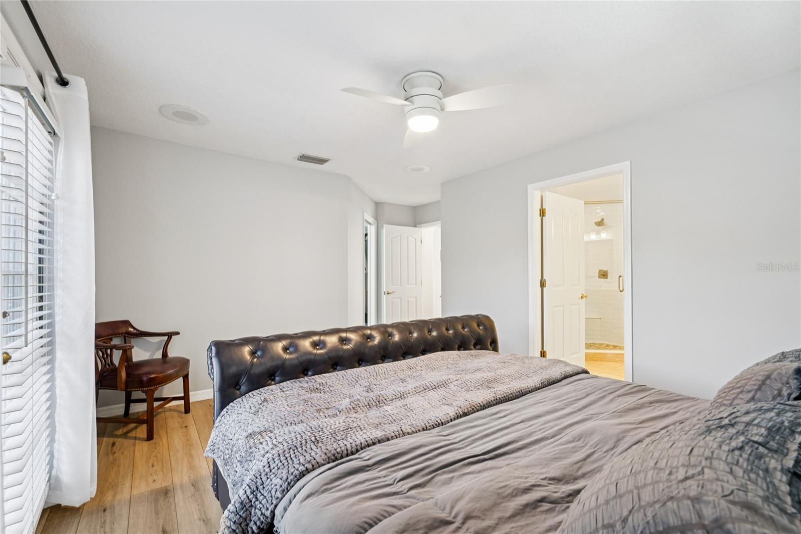 Image 42 of 77 For 3303 Lawn Avenue