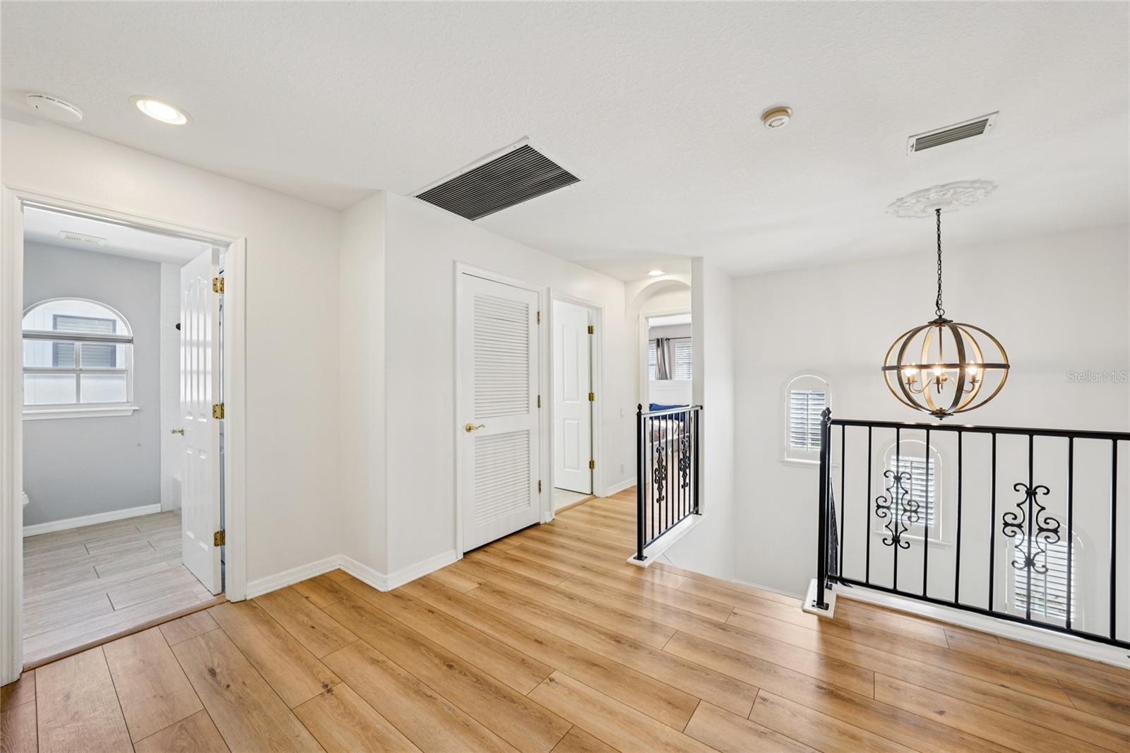 Image 50 of 77 For 3303 Lawn Avenue