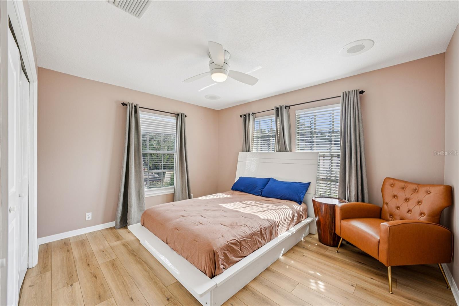 Image 54 of 77 For 3303 Lawn Avenue