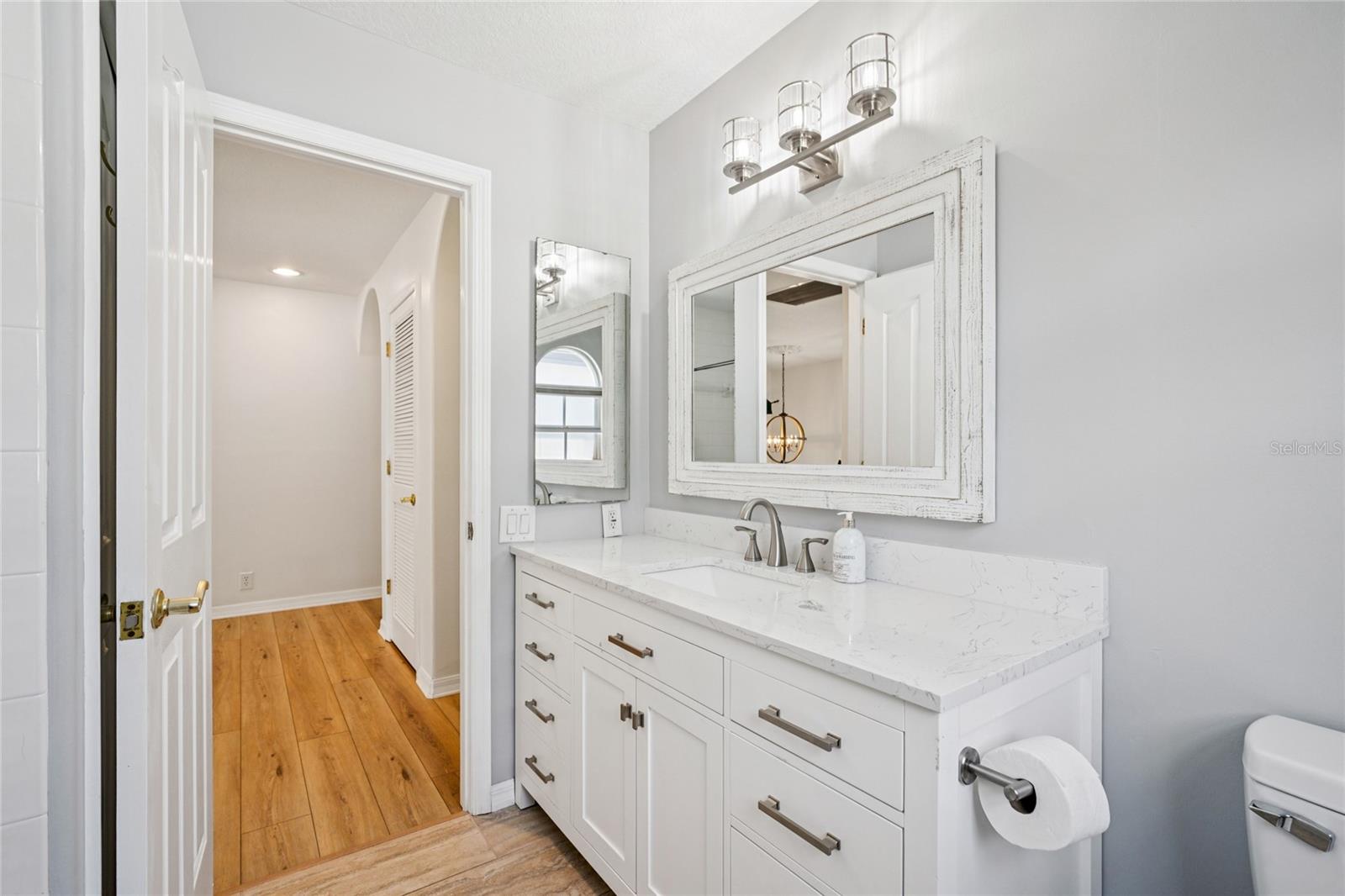 Image 59 of 77 For 3303 Lawn Avenue