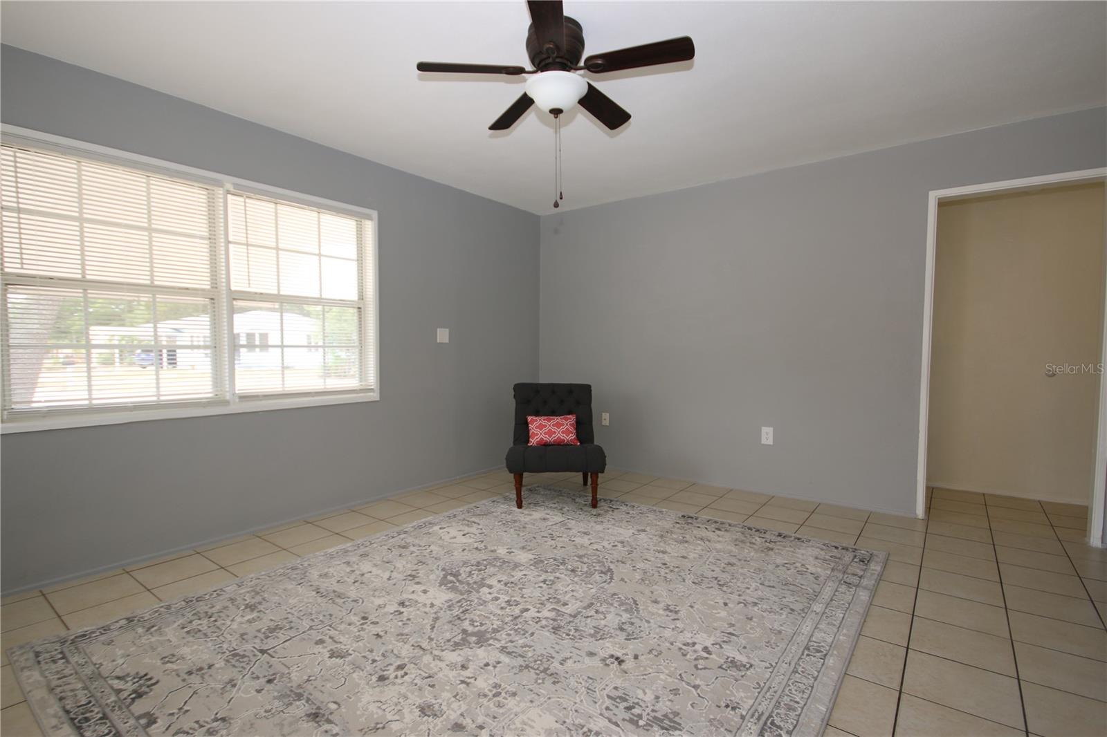 Image 3 of 19 For 1415 Hamlet Avenue