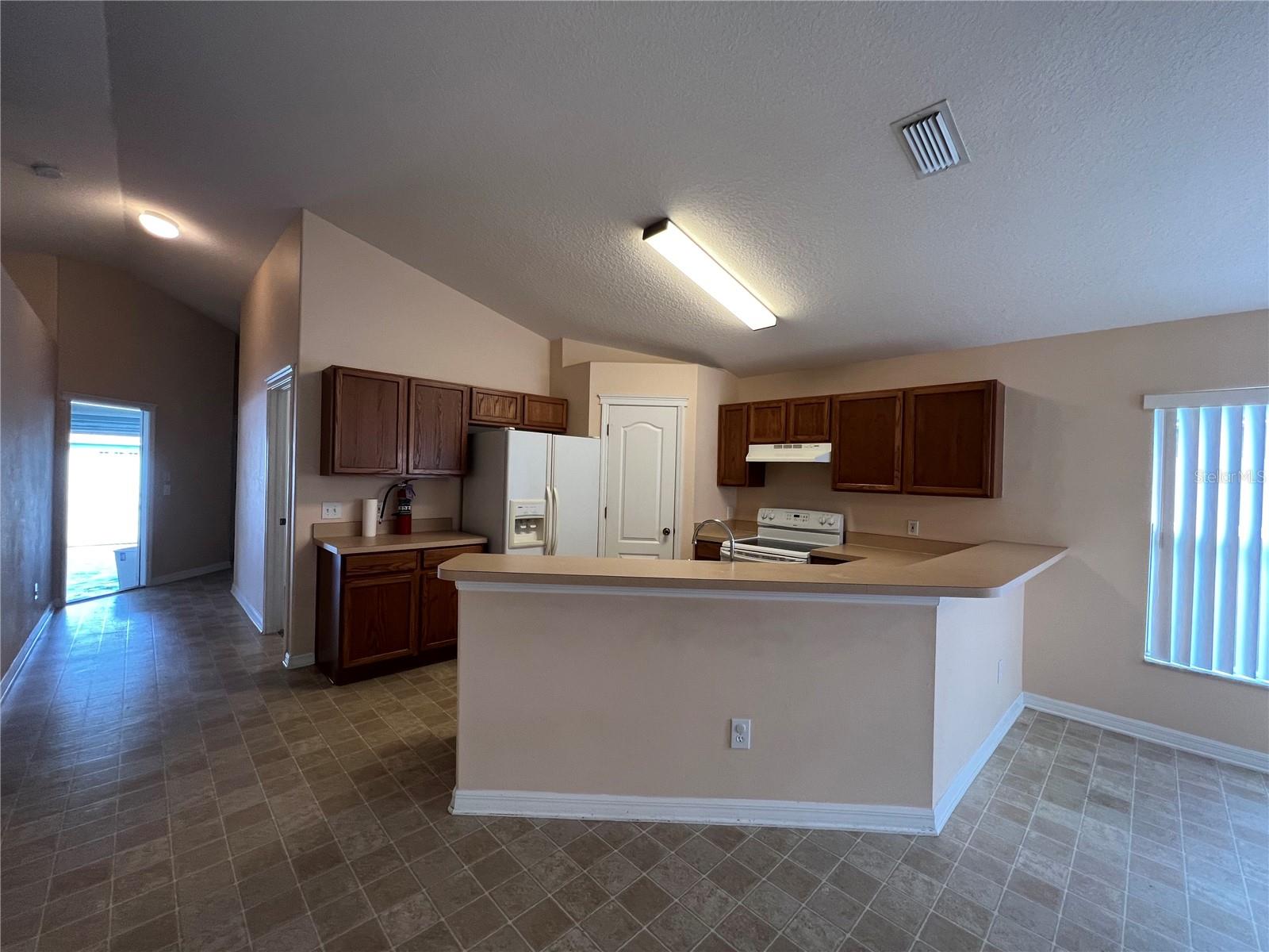 Image 12 of 23 For 7531 Oxford Garden Circle