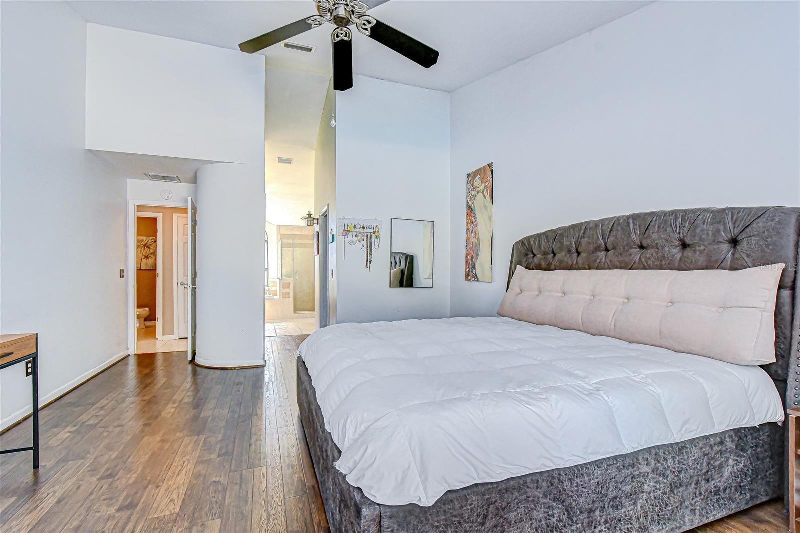 Image 18 of 37 For 3816 Buckingham Loop Drive