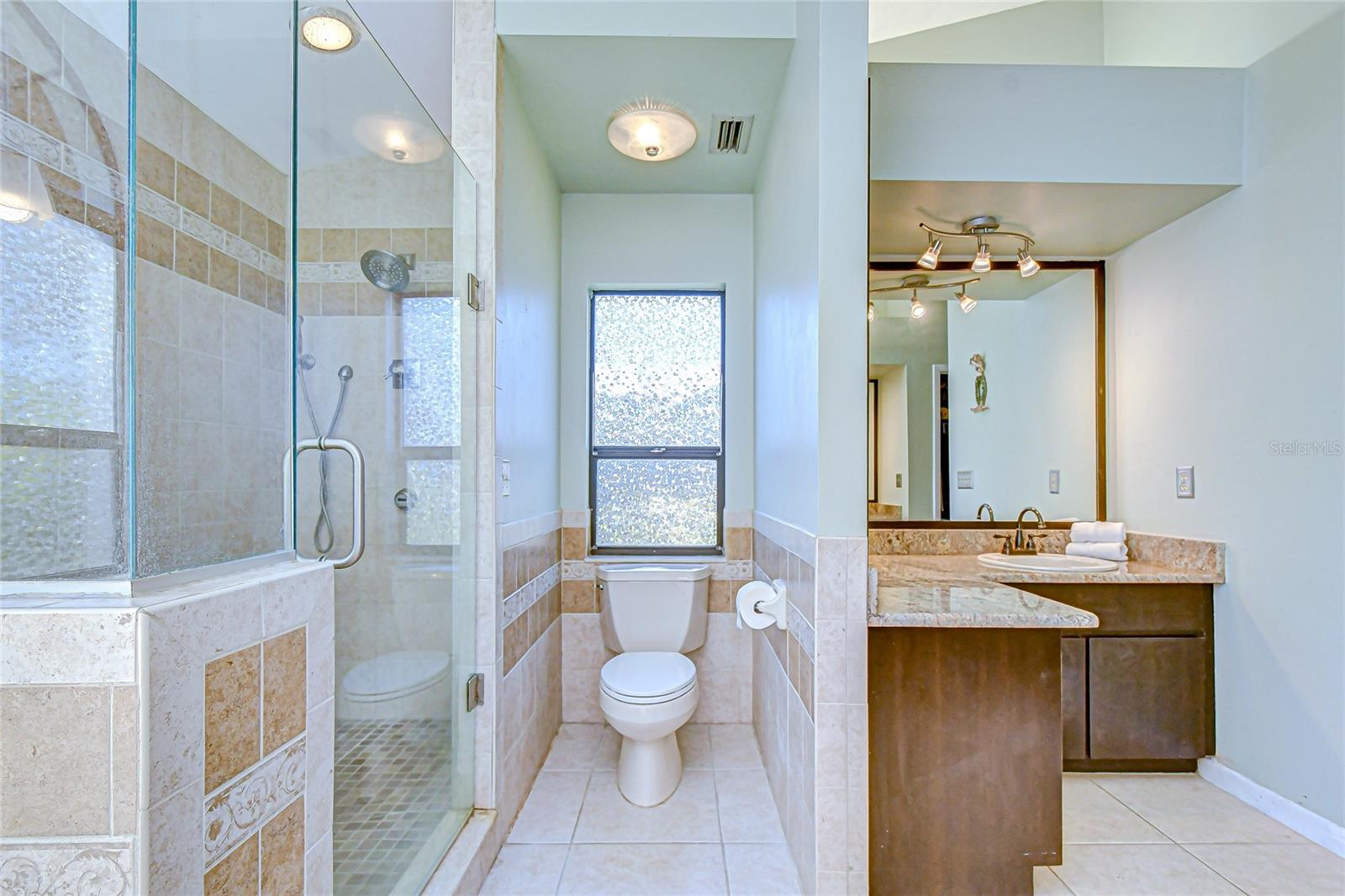 Image 22 of 37 For 3816 Buckingham Loop Drive