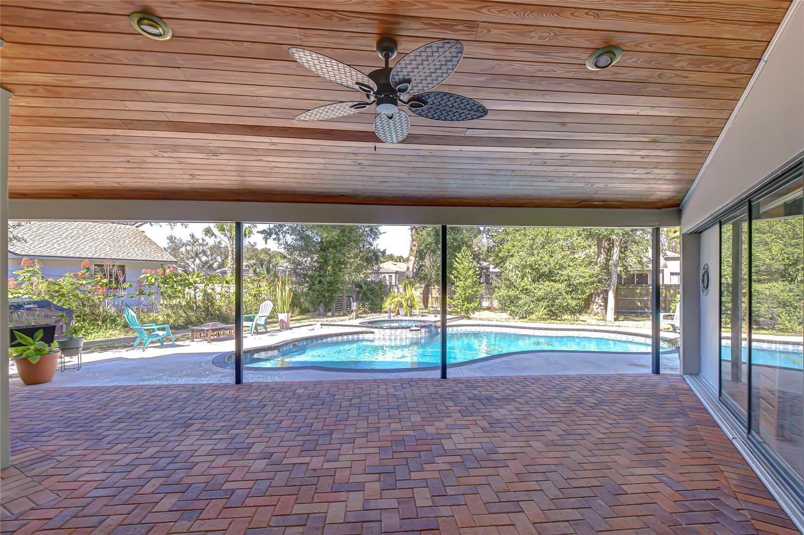 Image 31 of 37 For 3816 Buckingham Loop Drive