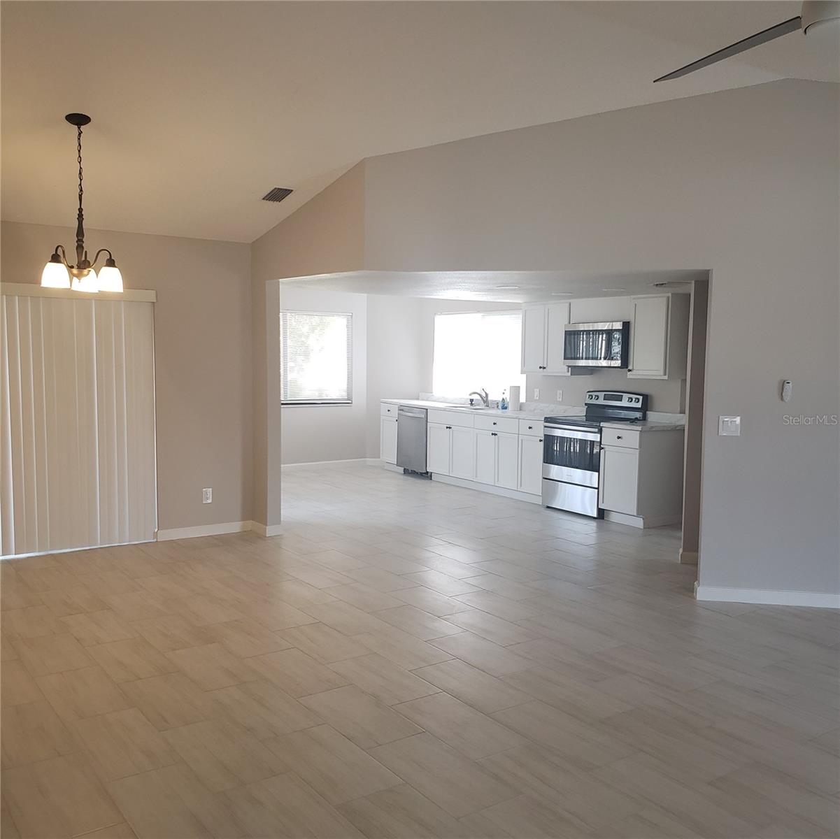 Image 3 of 20 For 13131 Lawrence Street