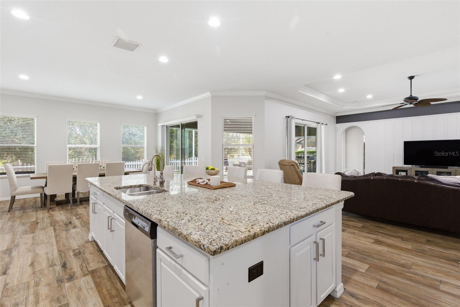 Image 17 of 99 For 4094 Windcrest Drive