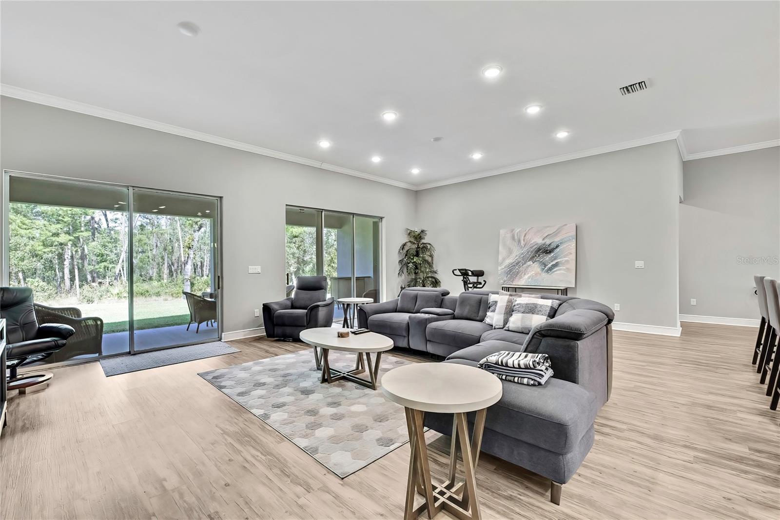 Image 10 of 46 For 9504 Earthwind Court