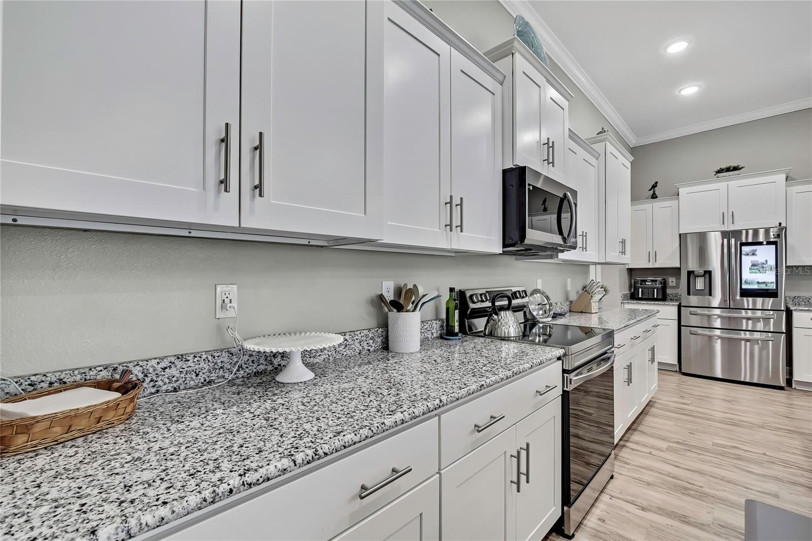 Image 16 of 46 For 9504 Earthwind Court