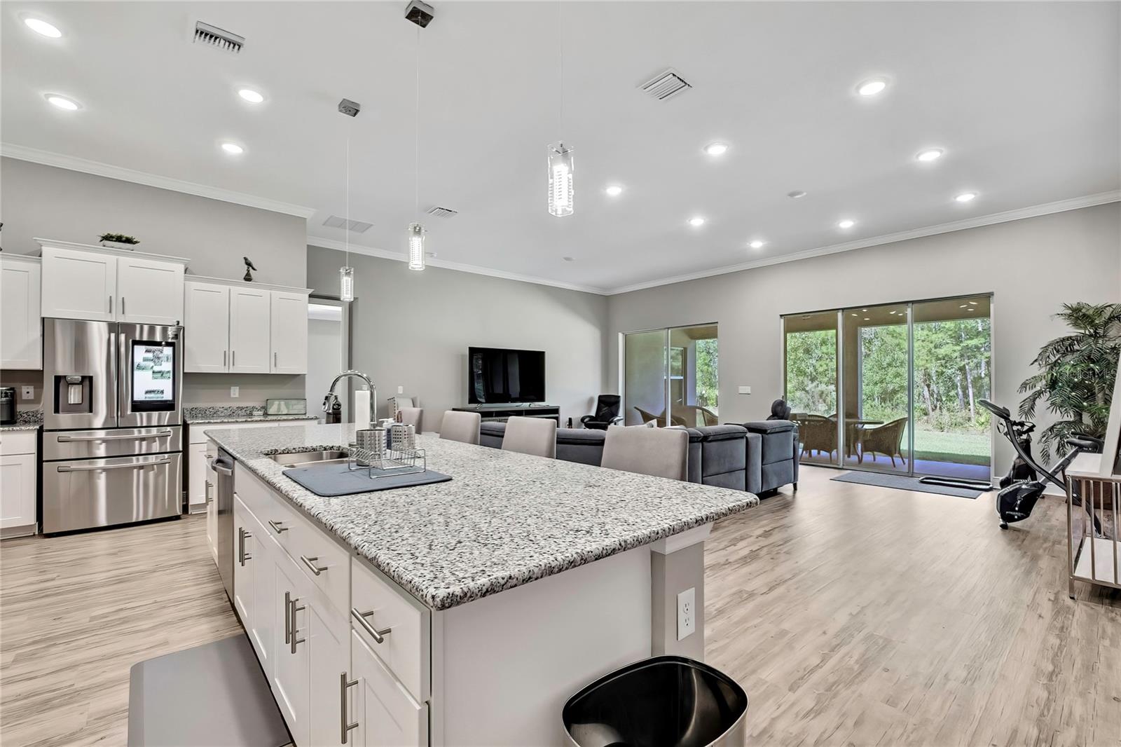 Image 17 of 46 For 9504 Earthwind Court