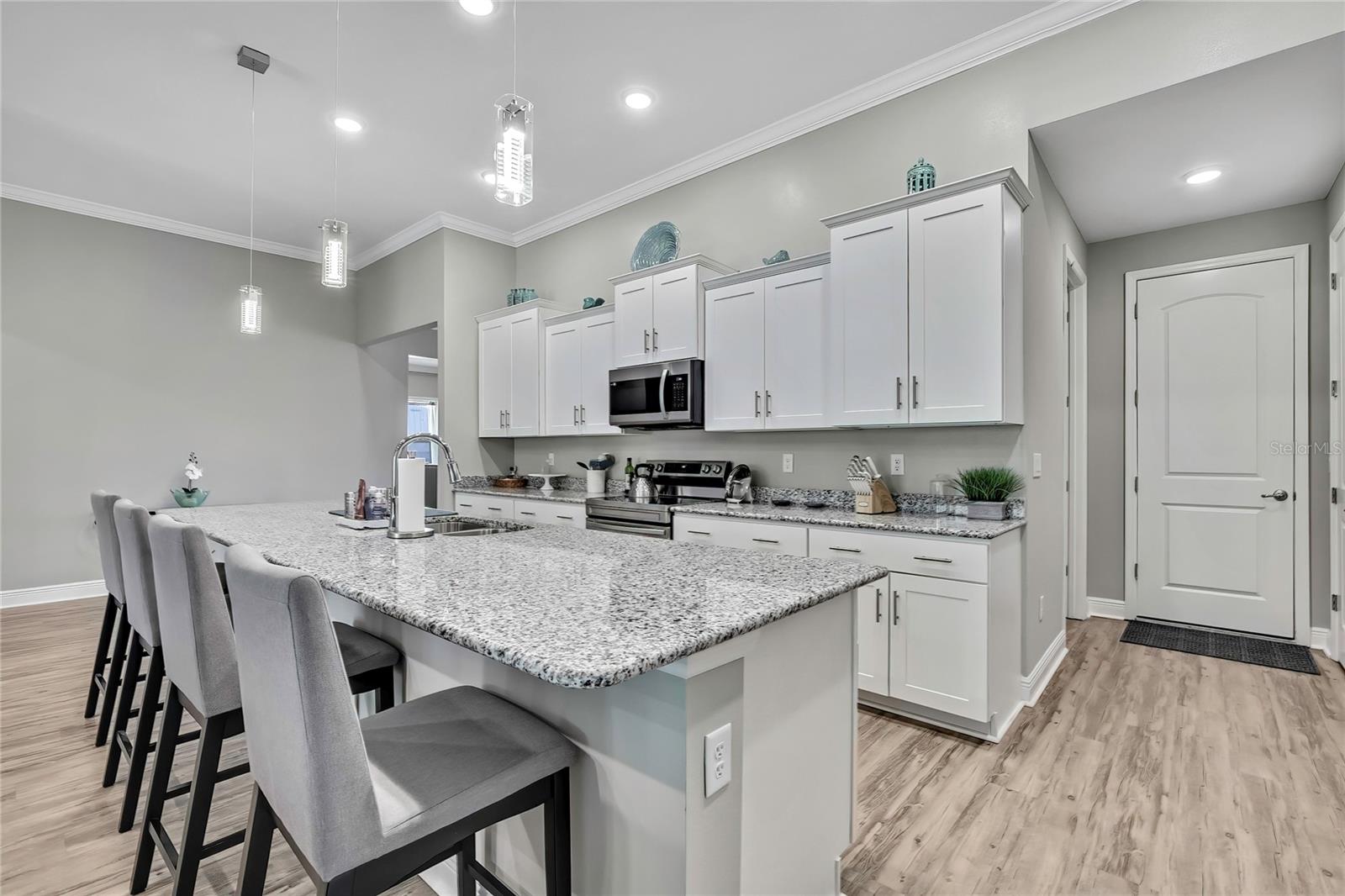 Image 2 of 46 For 9504 Earthwind Court