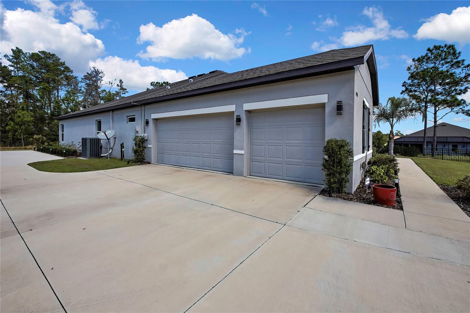 Image 42 of 46 For 9504 Earthwind Court