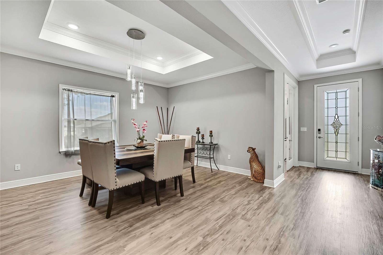 Image 6 of 46 For 9504 Earthwind Court