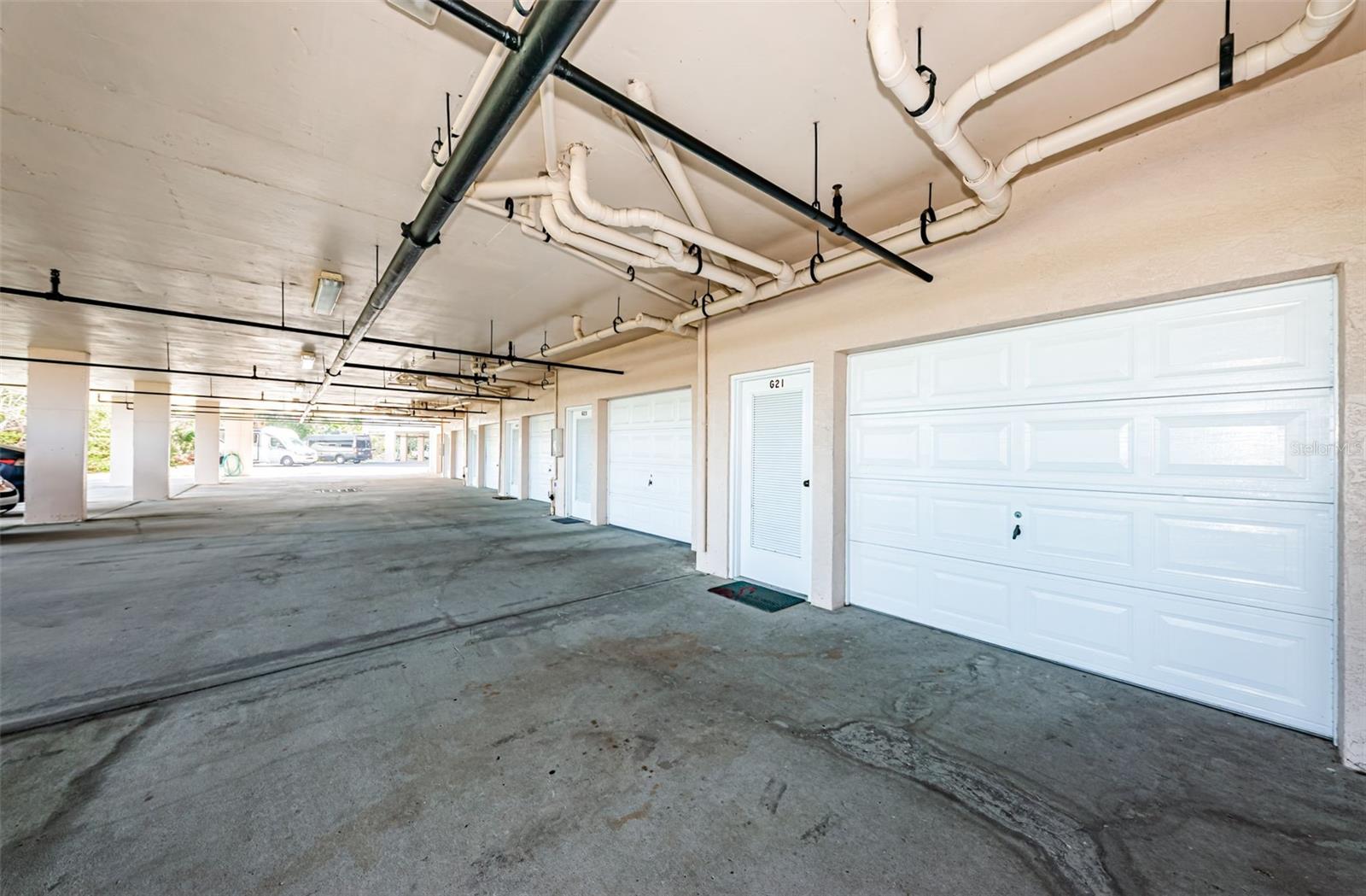 Image 37 of 58 For 6315 Shoreline Drive 3305