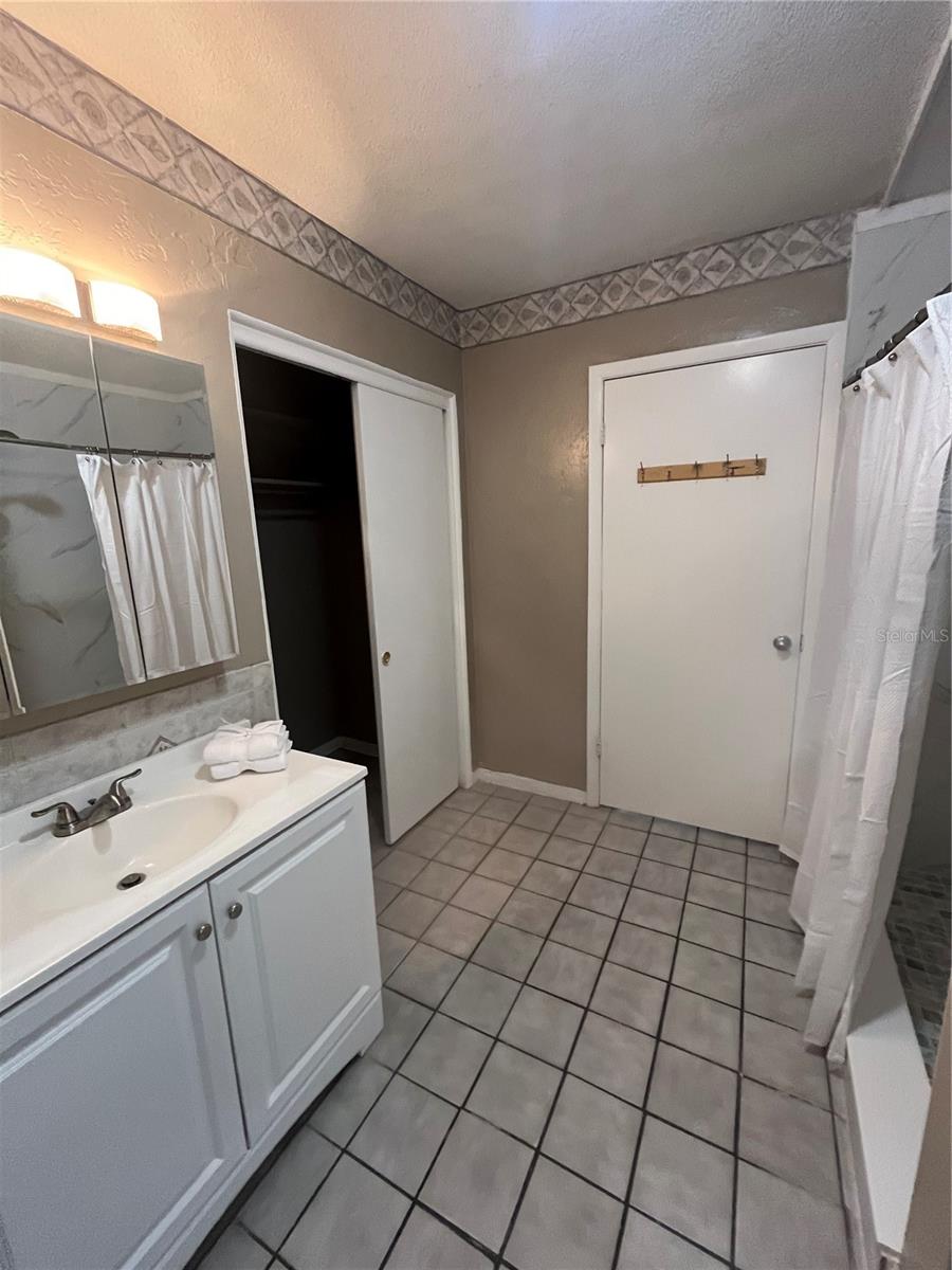 Image 8 of 16 For 6514 34th Avenue N