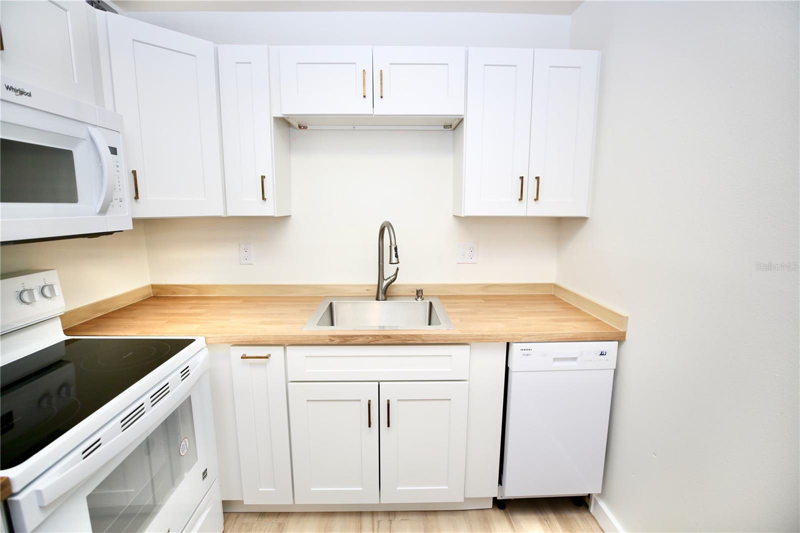 Image 6 of 38 For 11702 Raintree Village Boulevard B