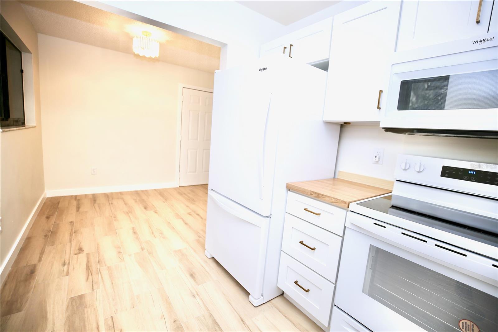 Image 7 of 38 For 11702 Raintree Village Boulevard B