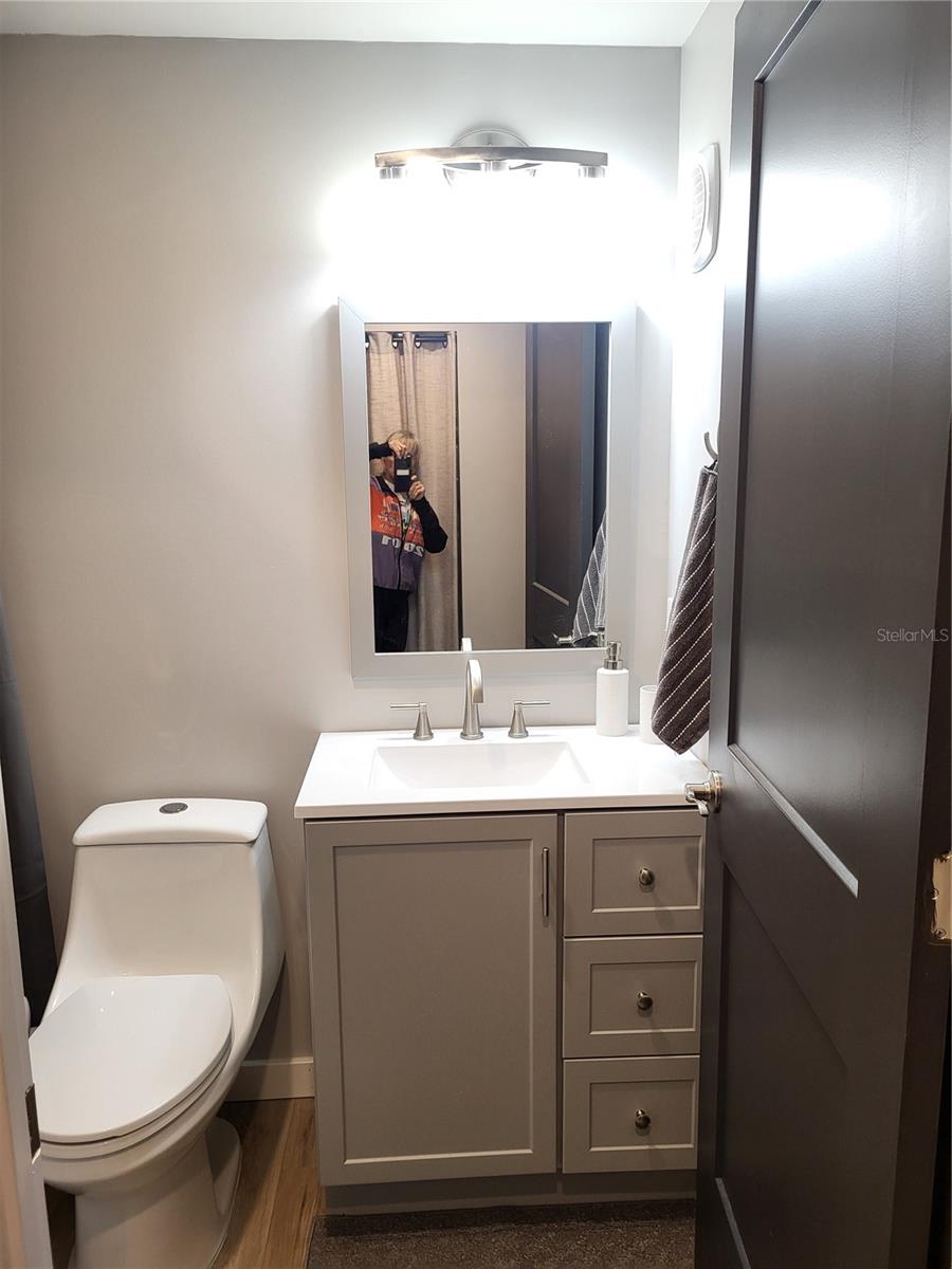 Image 23 of 37 For 6580 Seminole Boulevard 506