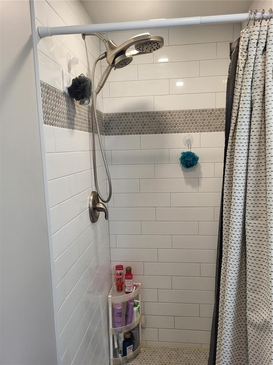 Image 25 of 37 For 6580 Seminole Boulevard 506