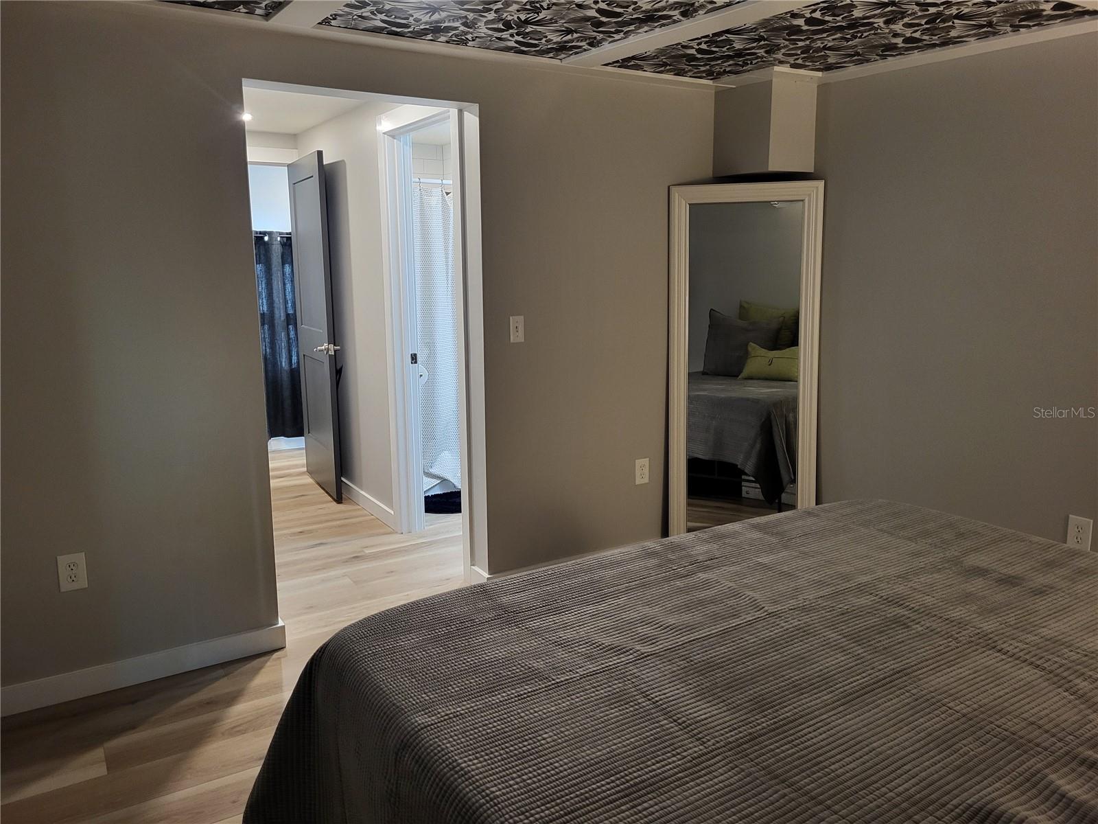 Image 28 of 37 For 6580 Seminole Boulevard 506