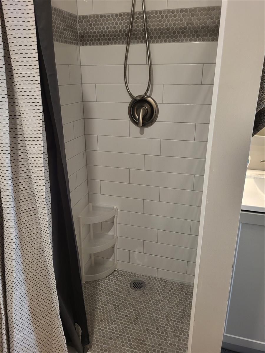 Image 32 of 37 For 6580 Seminole Boulevard 506