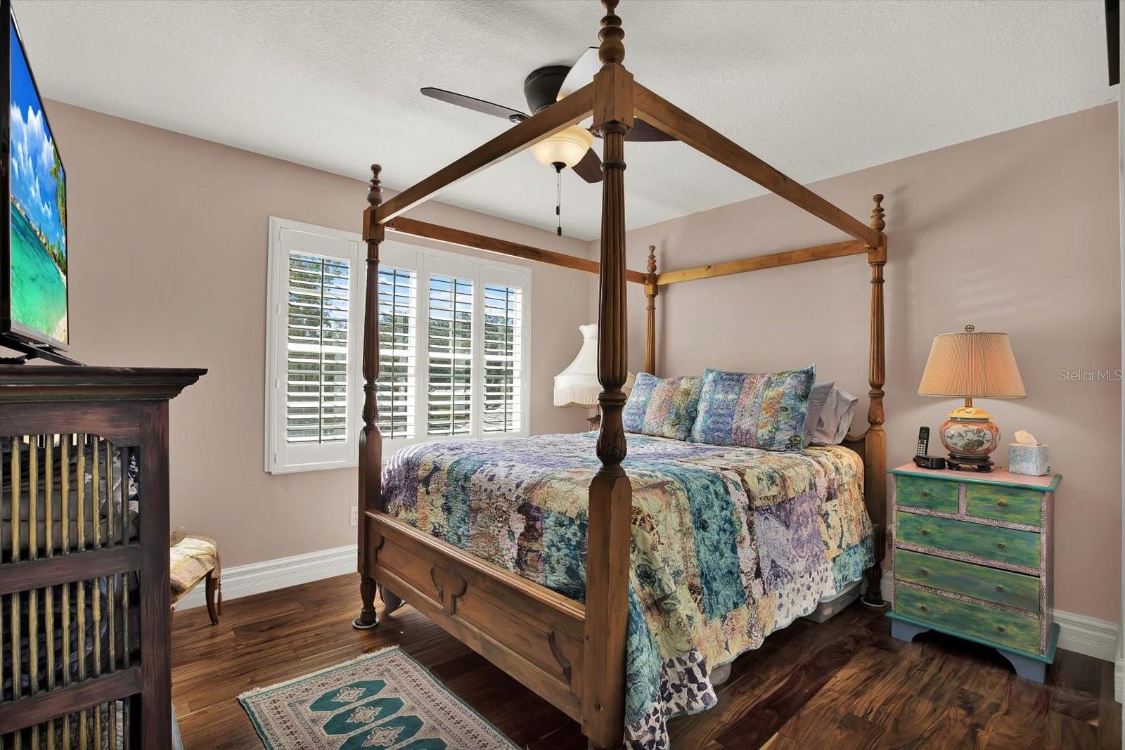 Image 25 of 32 For 505 Haverhill Lane