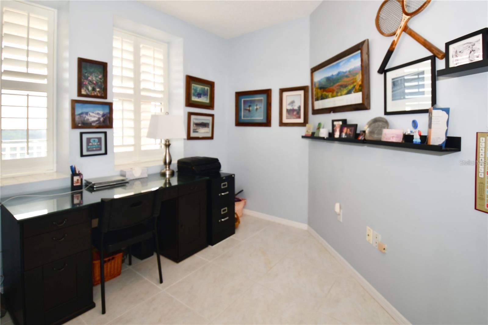 Image 33 of 47 For 6425 Shoreline Drive 10403