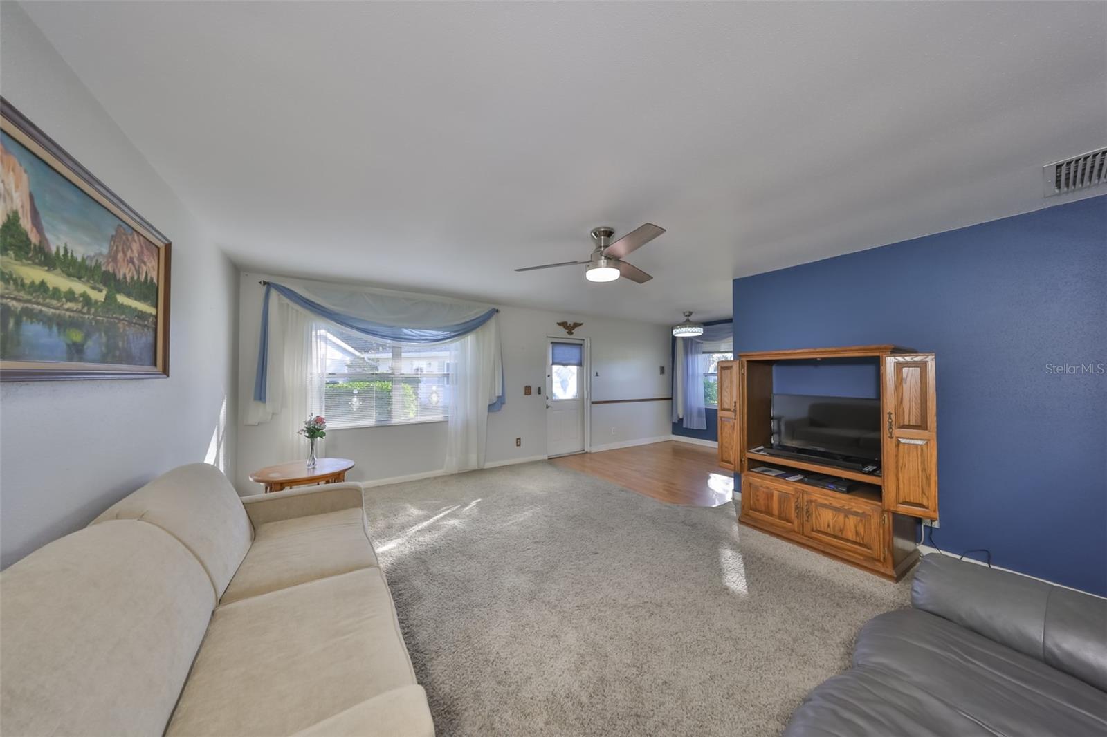 Image 10 of 51 For 2202 Clubhouse Drive 180