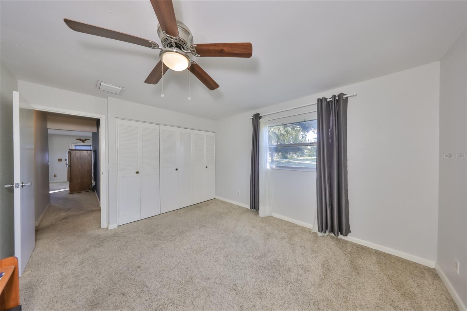 Image 23 of 51 For 2202 Clubhouse Drive 180