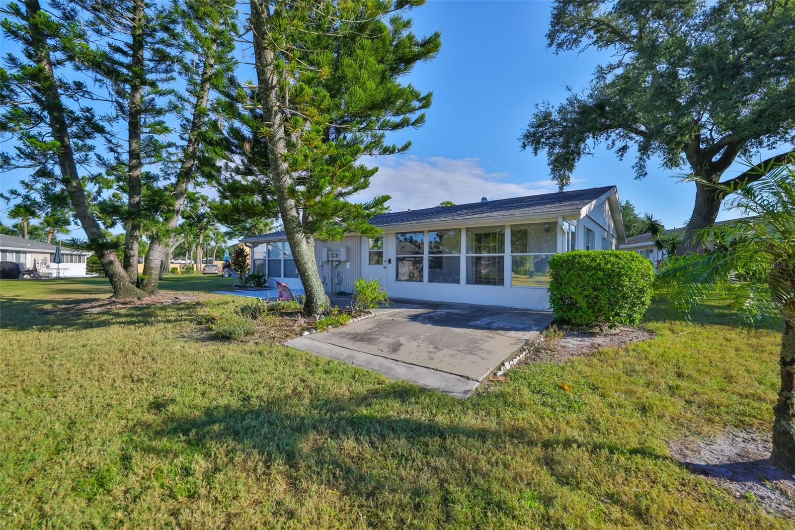 Image 28 of 51 For 2202 Clubhouse Drive 180