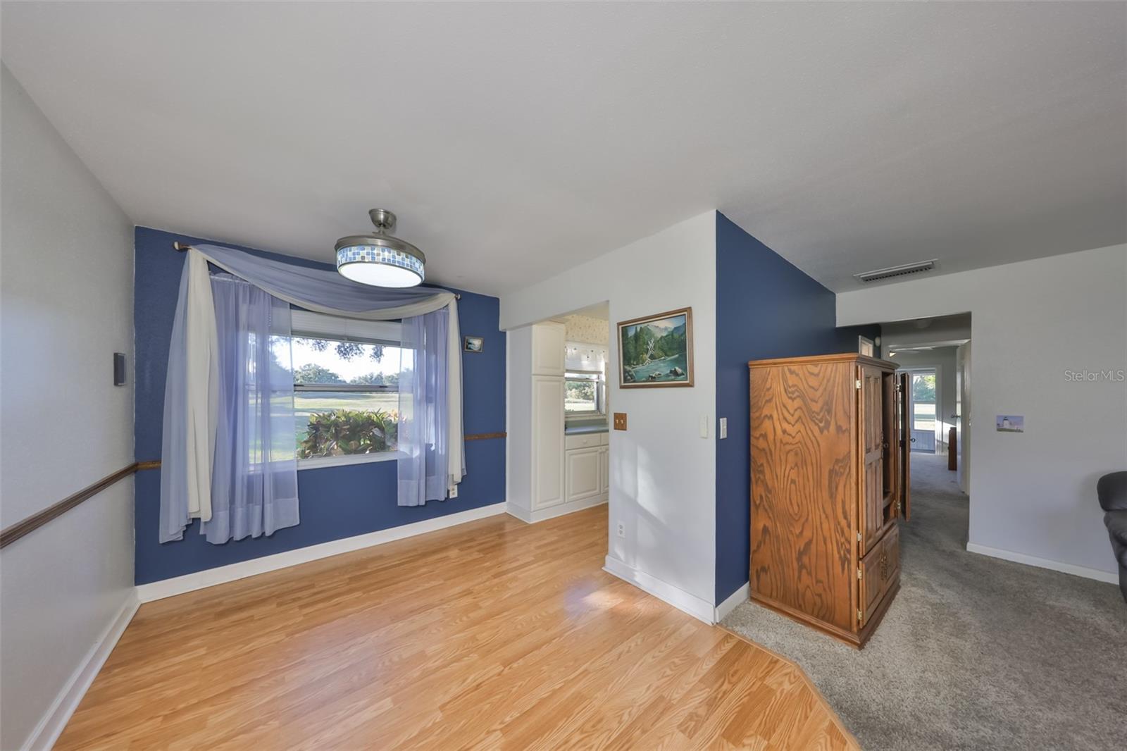 Image 4 of 51 For 2202 Clubhouse Drive 180