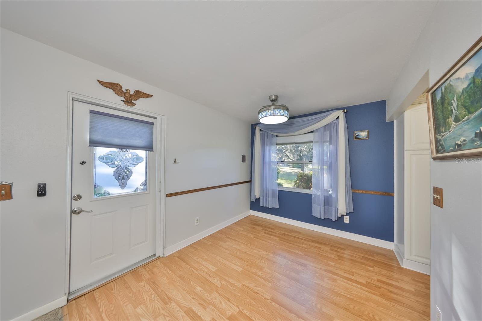 Image 8 of 51 For 2202 Clubhouse Drive 180