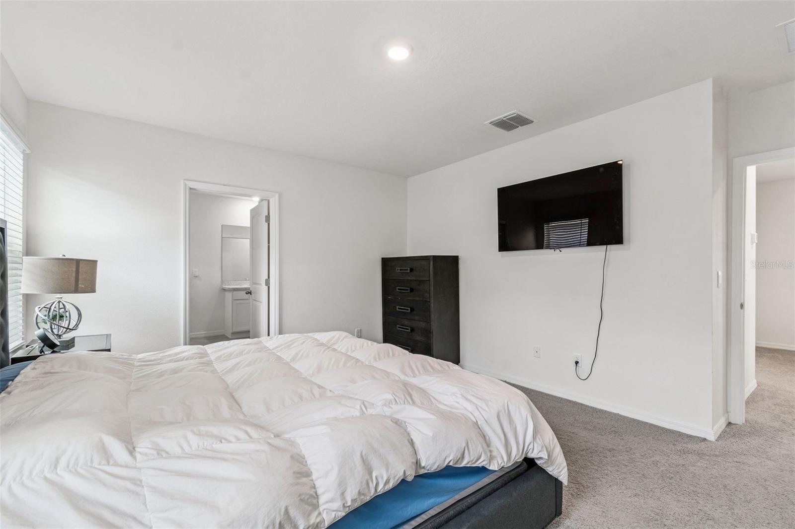 Image 15 of 100 For 5667 Chorleywood Lane