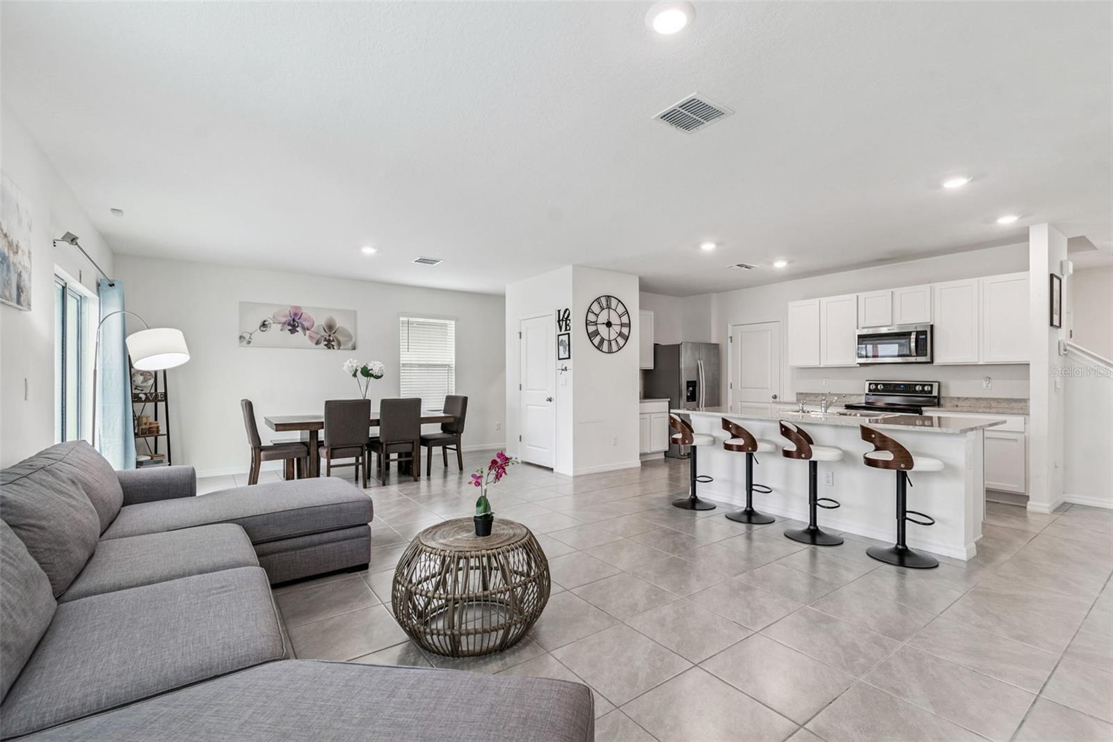 Image 18 of 100 For 5667 Chorleywood Lane