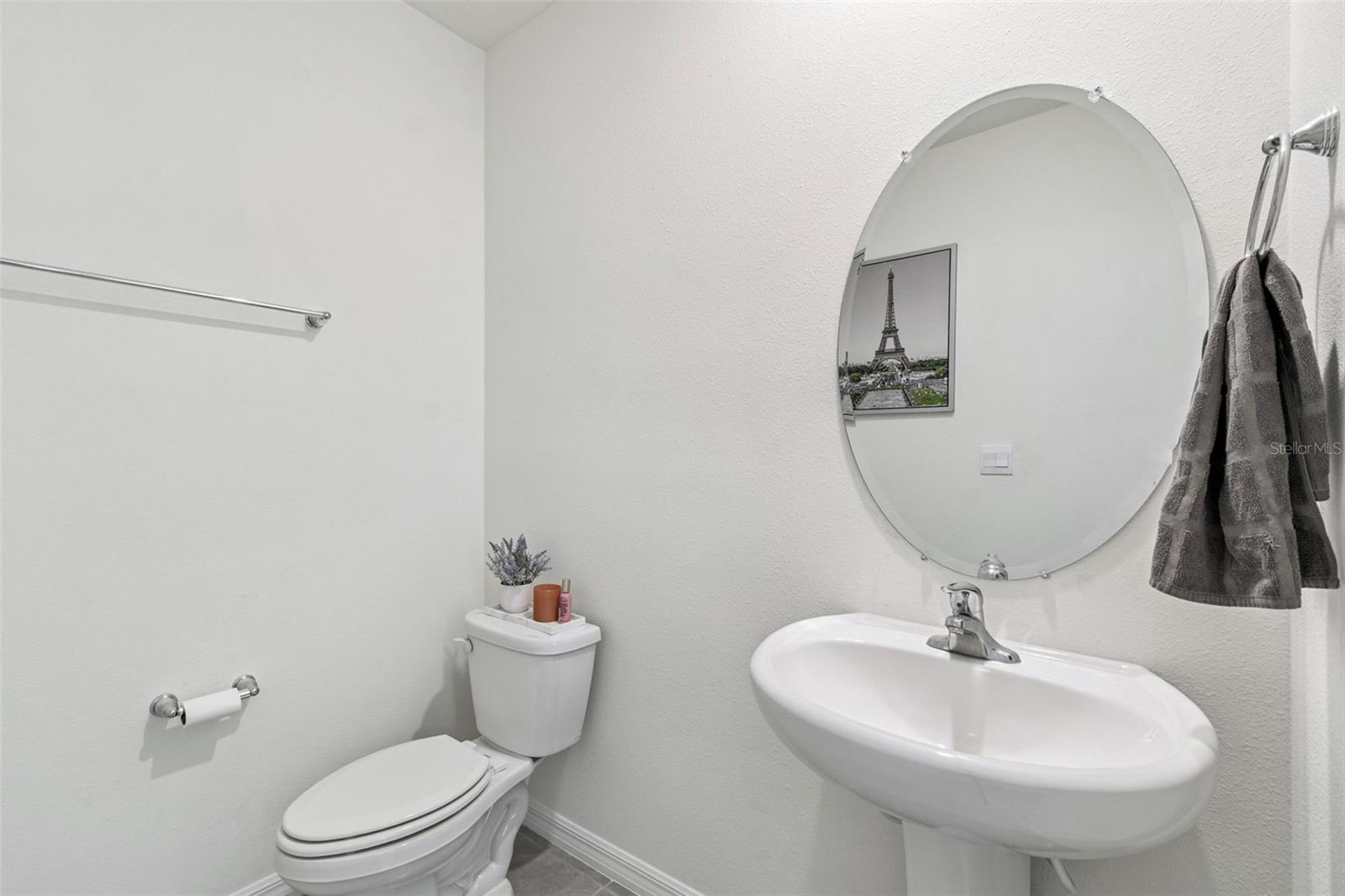 Image 26 of 100 For 5667 Chorleywood Lane