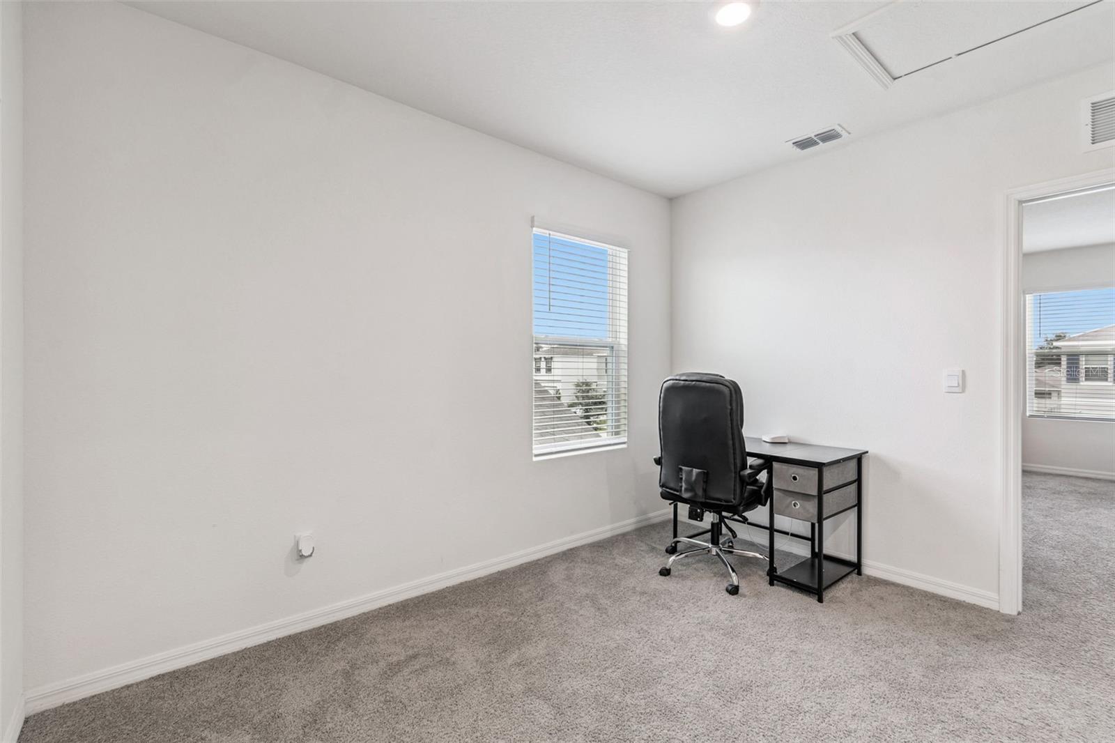 Image 36 of 100 For 5667 Chorleywood Lane