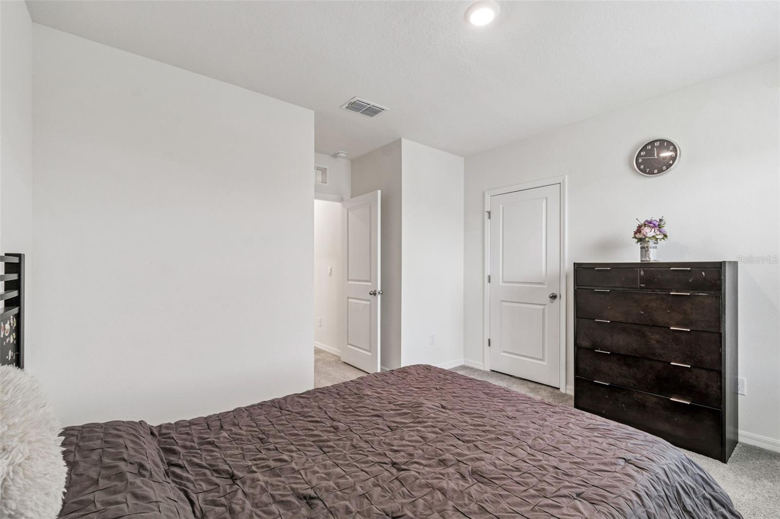 Image 46 of 100 For 5667 Chorleywood Lane